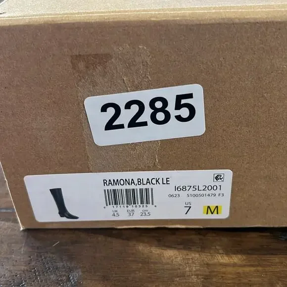 Vince Ramona Leather Minimalist Square Toe Knee High Boots NEW Size 7 - Picture 11 of 11